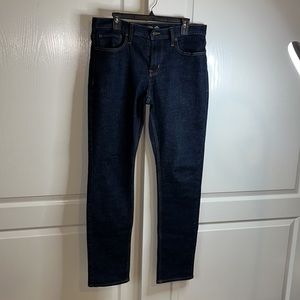 Old Navy slim built in flex jeans. 34-34 excellent condition like new.